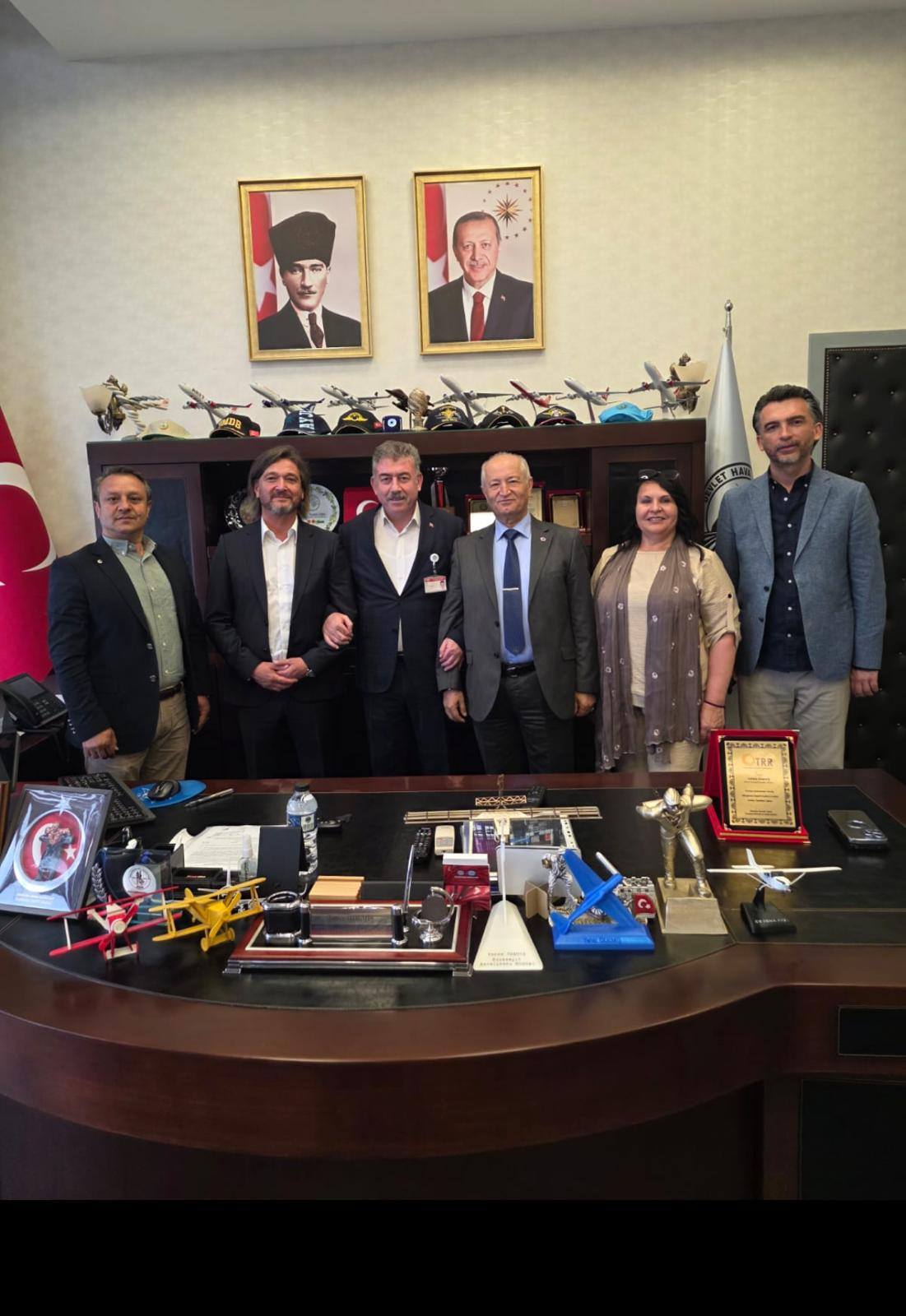 Tatjana Kabadayı bei der Flughafenverwaltung in der Türkei