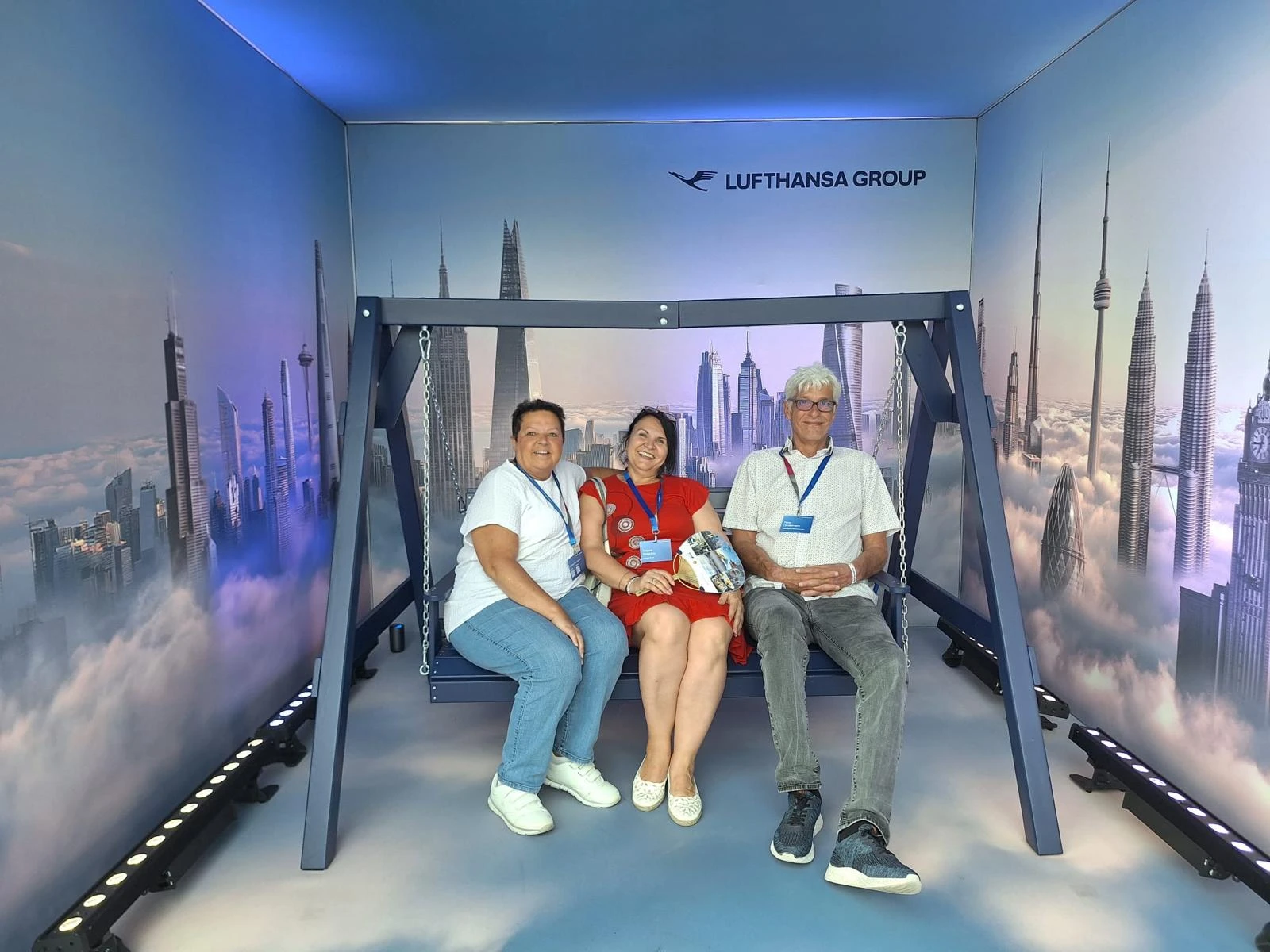 Tatjana Kabadayı – Mit Kollegen bei der Lufthansa Group